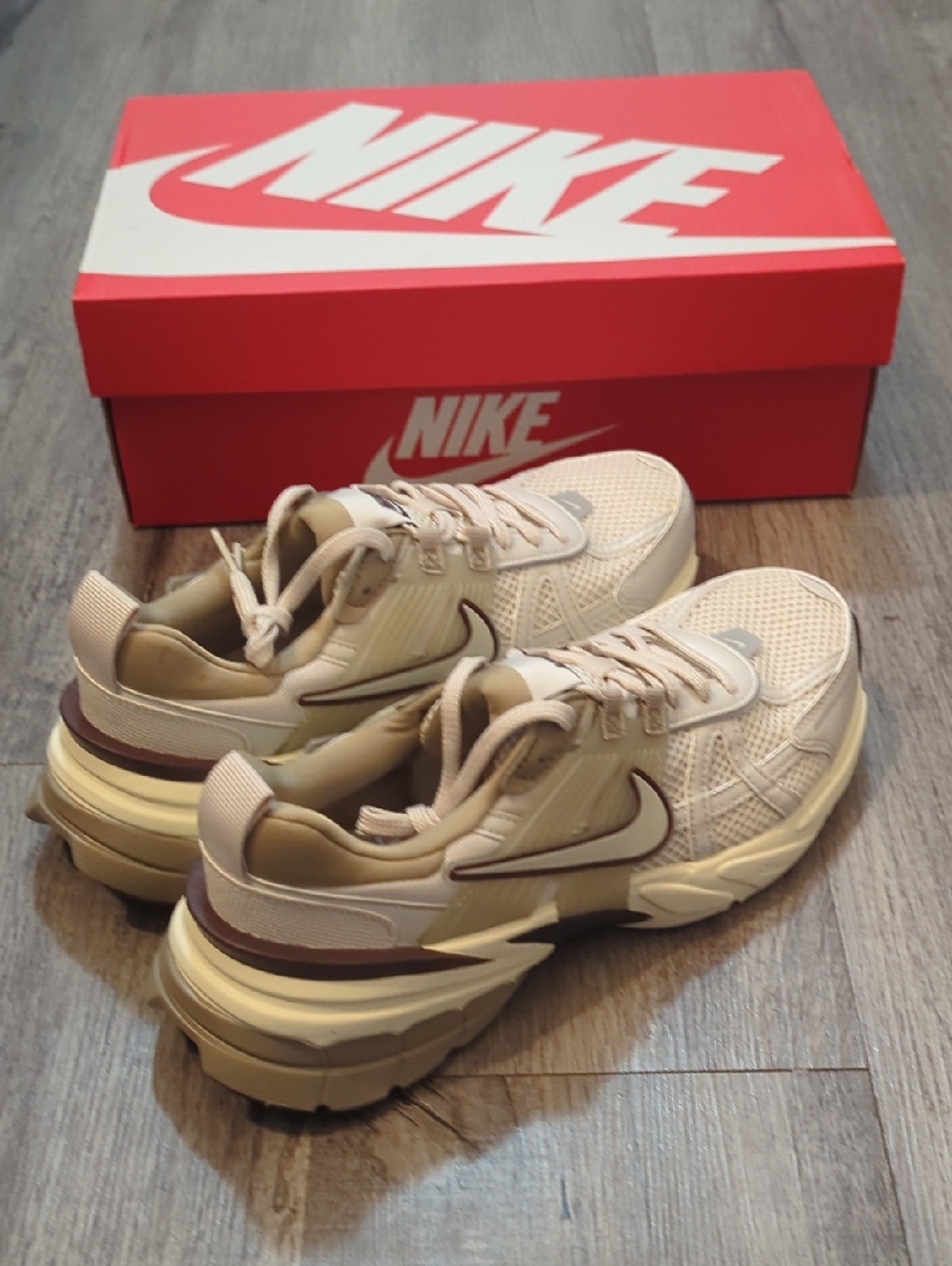 Nike Beige V2K Run Sneakers NIB